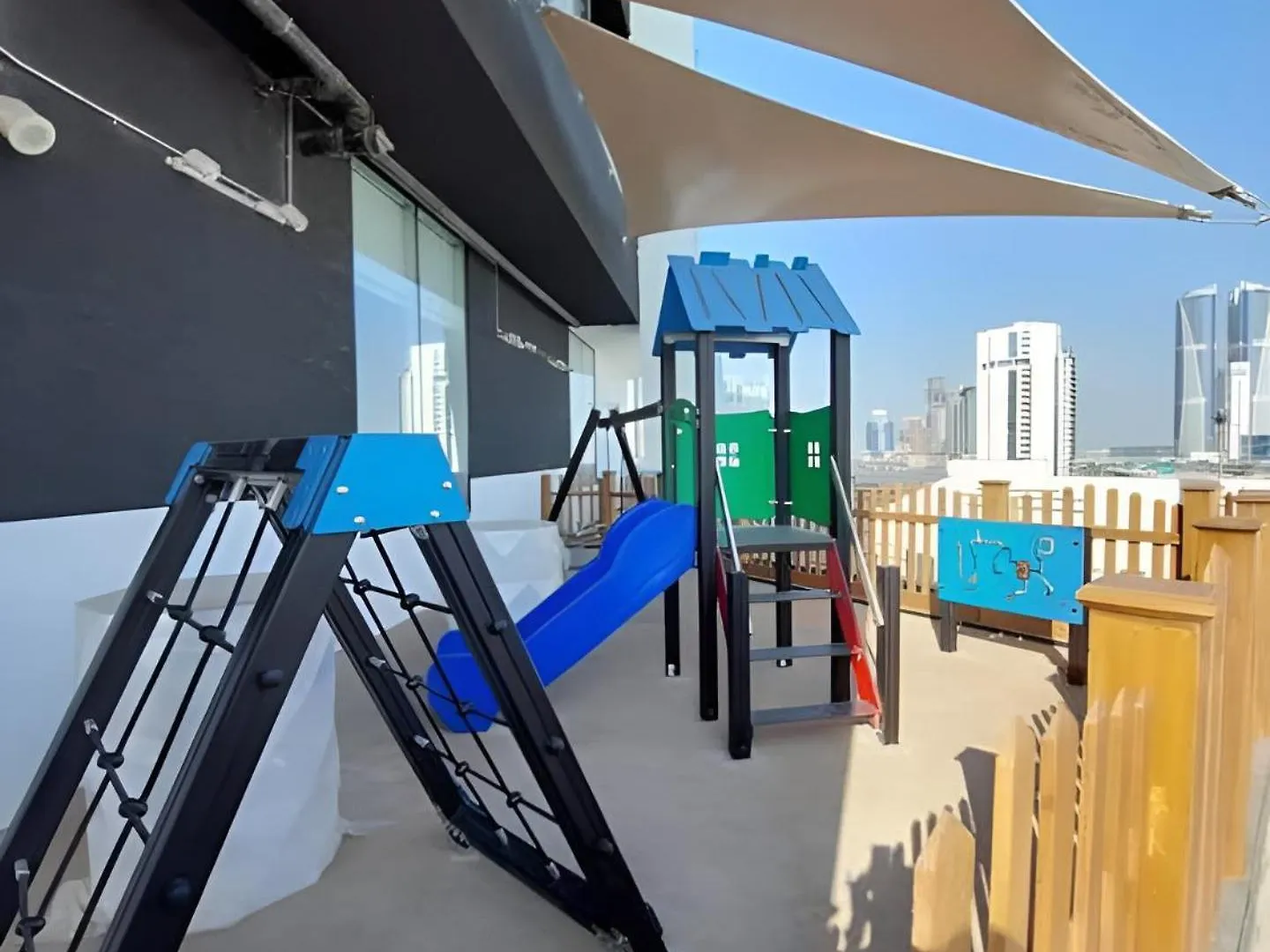 Business Bay, Compact, Modern Studio Dubai 0*,  United Arab Emirates