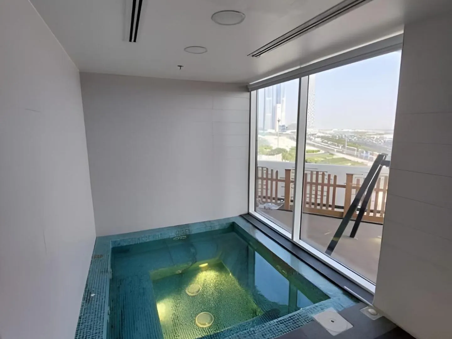 Apartment Business Bay, Compact, Modern Studio Dubai
