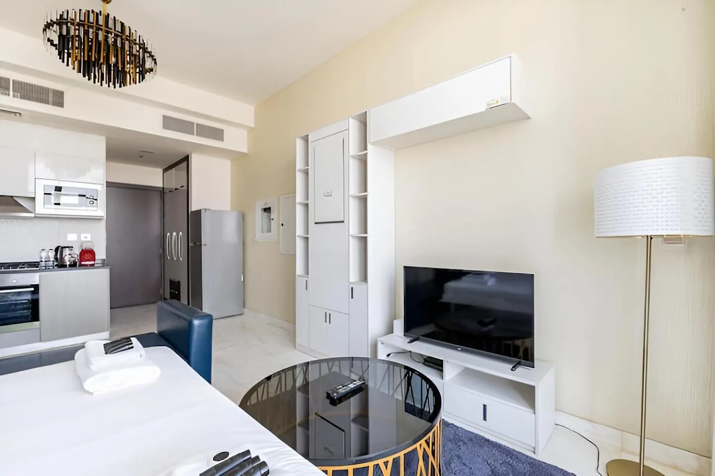 Business Bay, Compact, Modern Studio Dubaj