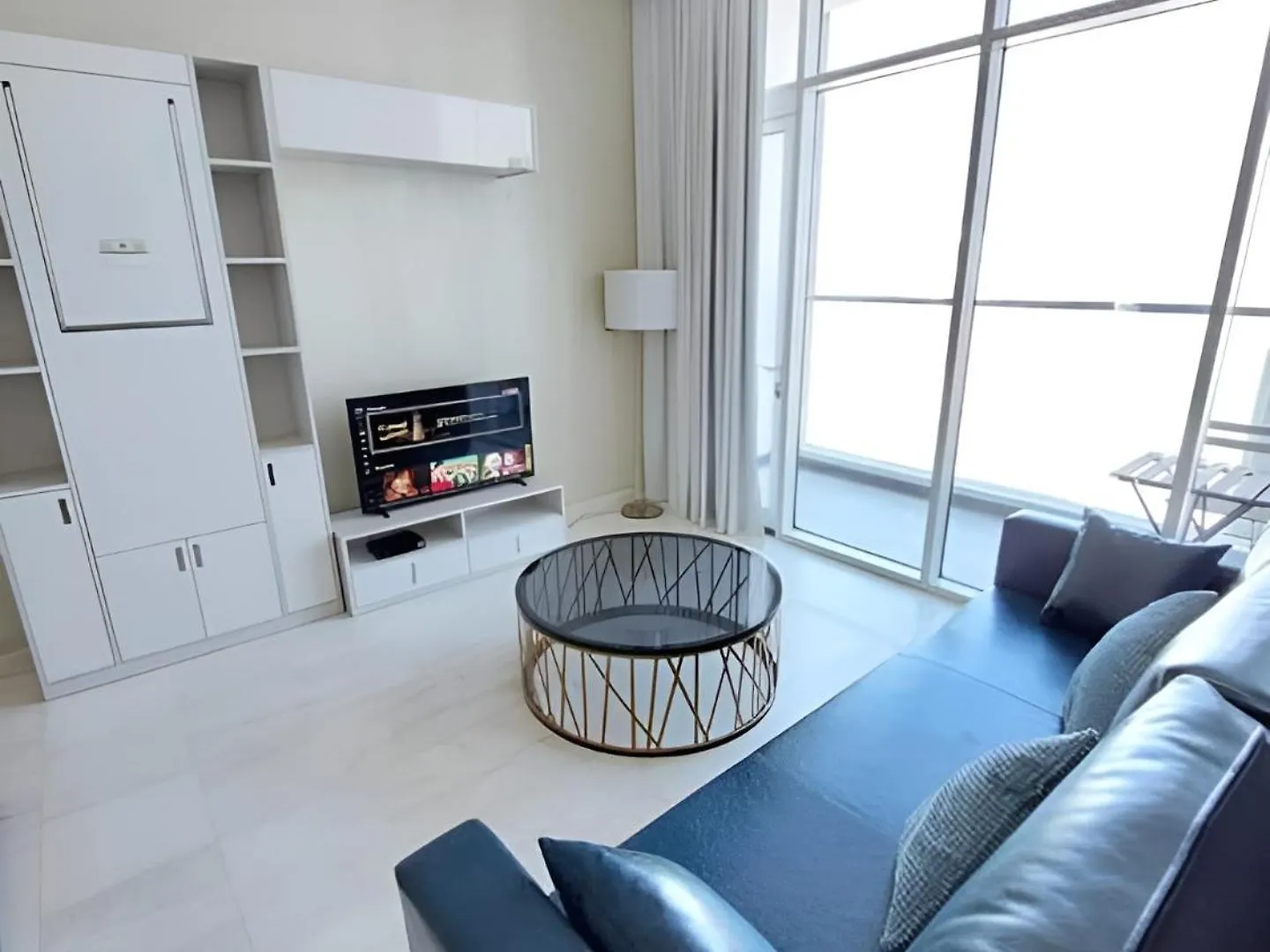 Apartamento Business Bay, Compact, Modern Studio Dubái